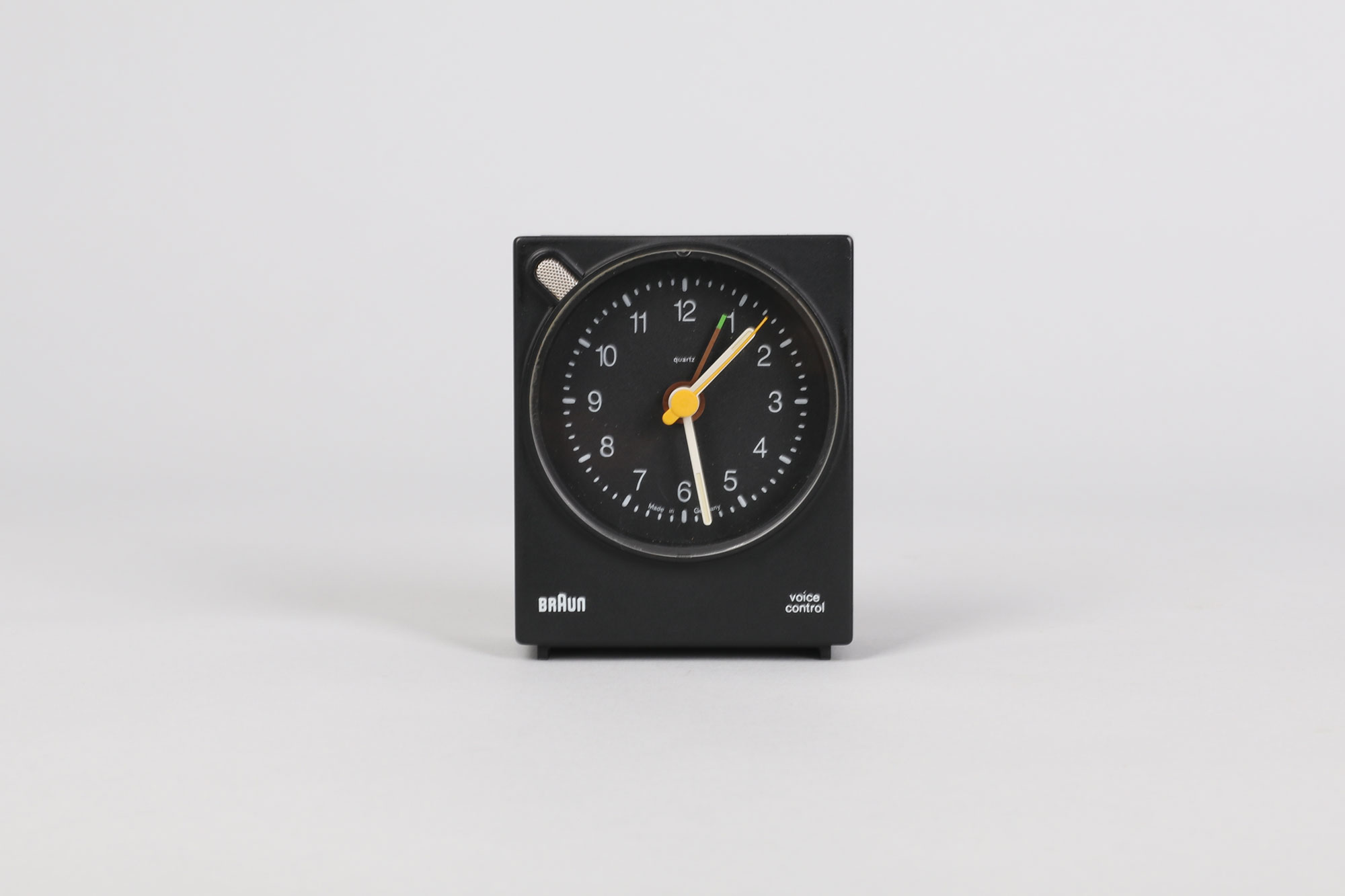 Braun alarm clock Type 4763 AB 30vs