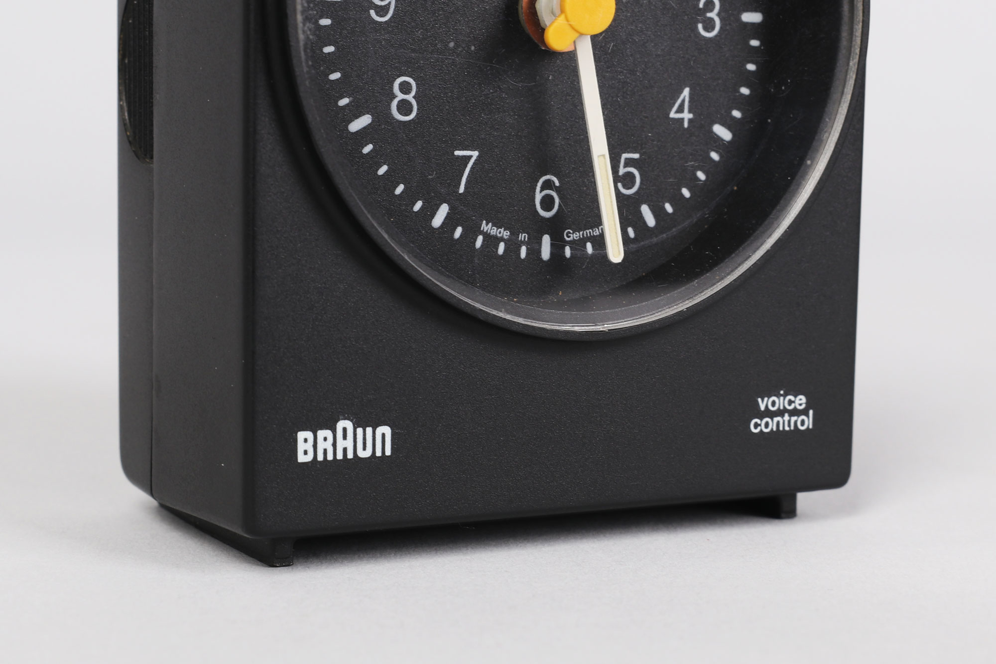 Braun alarm clock Type 4763 AB 30vs